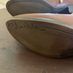 Chestnut brown boots